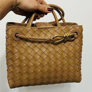 Bottega Veneta Andiamo size small beige